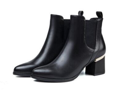 ������2017�����δָ�ʱ���ж�����ѥ