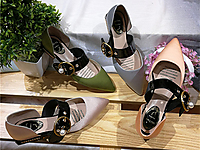 2018�����¿�ŮЬ