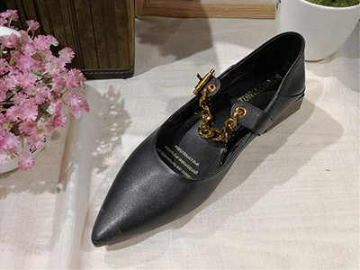 2018�����¿�ŮЬ