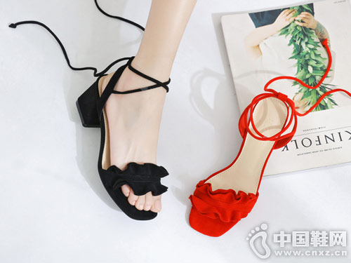 2018��׿ʫ���¿���Ь