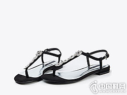 2018������ʱ�д���ŮЬ�¿��Ʒ