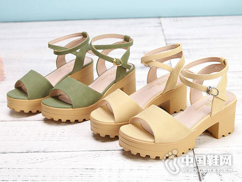 2018��ʱ��ŮЬ�¿��Ʒ