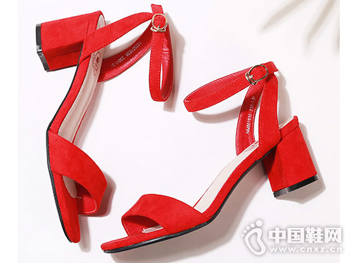 2018��������ЬʱװŮ��Ь�¿��Ʒ