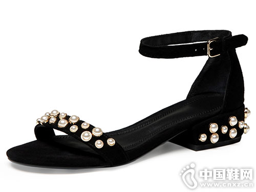 2018��������ŮЬһ�ִ���¶ֺ������Ь�¿�