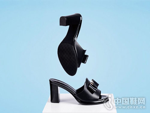 ����ūЬ��2018�¿�߸����ϲ�Ʒ