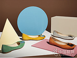 ����ūЬ��2018�¿�ƽ����Ь��Ʒ