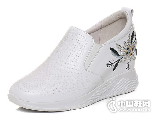 ɭ��vvЬ2018�¿��¸�����Ь��Ʒ