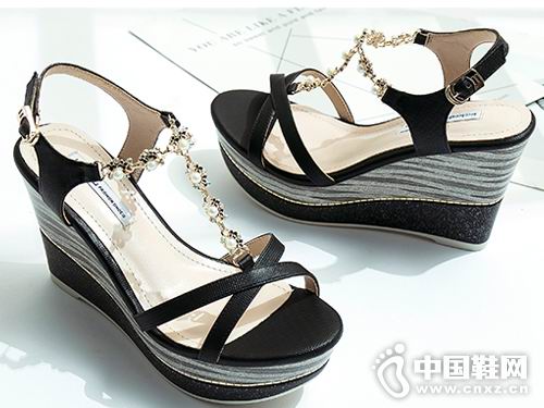 �濨ܽŮЬ2018�¿�����Ь