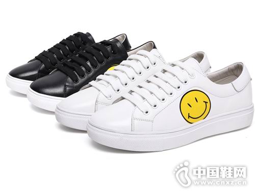 2018�ļ���ŮЬ�¿����е�Ь