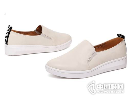 2018�ļ���ŮЬ�¿����е�Ь