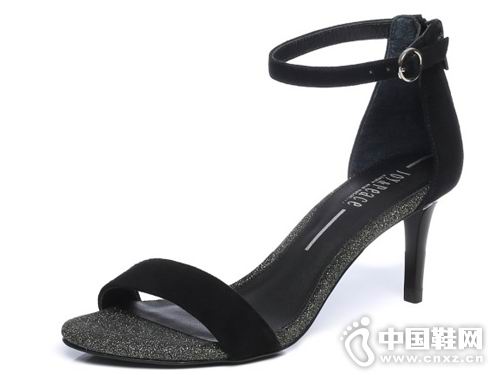 ����ʫ2018ŮЬ�¿�߸���Ь