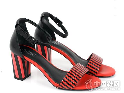 ����ʫ2018ŮЬ�¿�߸���Ь