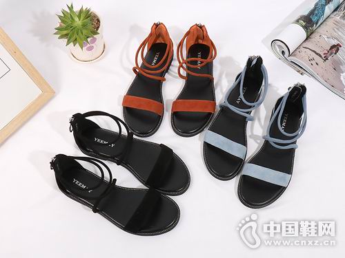 ��������2018�¿�Ůʿƽ����Ь