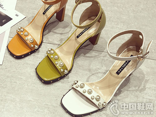 ӡ���ŮЬ2018�¿�С�ָ���Ь