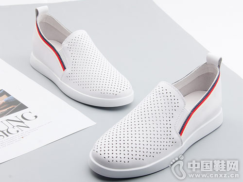 ��ٳ��ŮЬ2018�ļ��¿�С��Ь