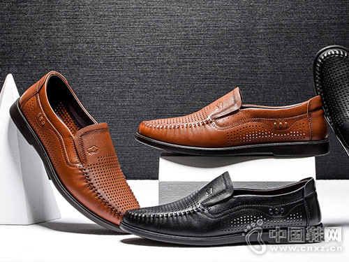 ��ţ����ƤЬ2018�¿�����Ь