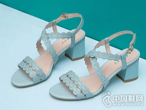 ����ŮЬ2018�¿�ָ���Ь