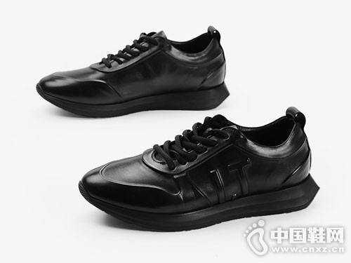 �ȼΰ�����ŮЬ2018�����е�Ь