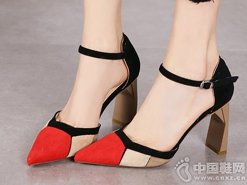 ΰɭ��ŮЬ2018�¿�߸��пյ�Ь