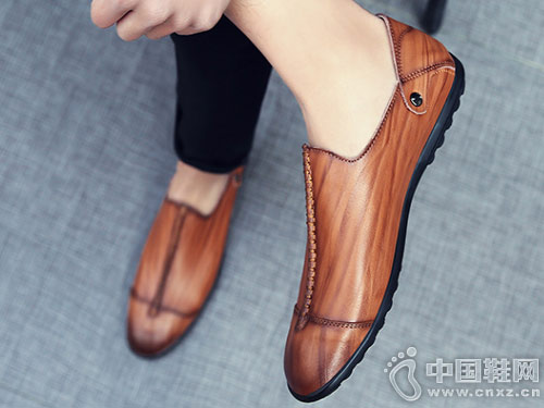 ΰɭ��Ь2018�¿�����ƤЬ