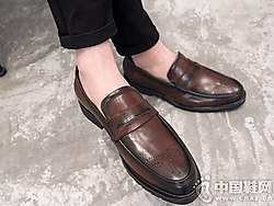 ΰɭ��ŮЬ2018�¿���ƤЬ