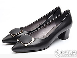 ��˹��˹ŮЬ2018�¿��и���Ь