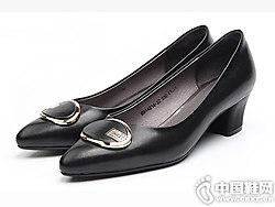 ��˹��˹ŮЬ2018�¿��и���Ь