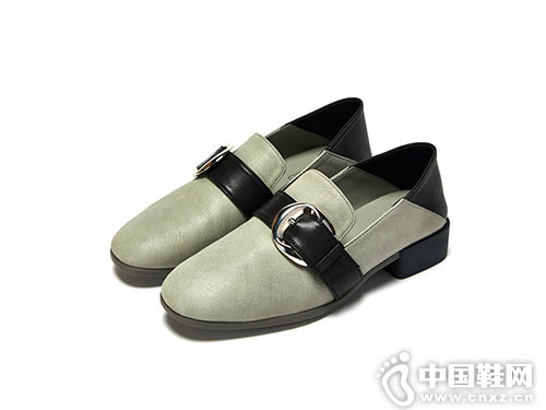 ����achetteŮЬ2018�¿����е�Ь