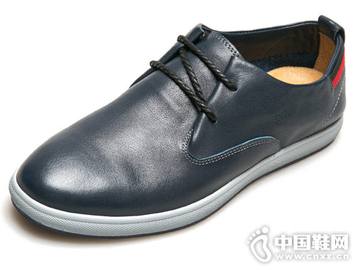 ���沨ʿ��Ь2018�¿�����ƤЬ