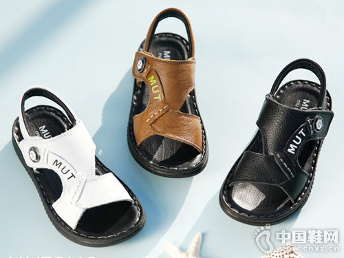 ��ͯͯЬ2018�¿���ͯ��Ь