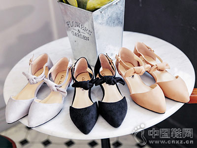 ���ɶ�ŮЬ2018�¿��յ�Ь