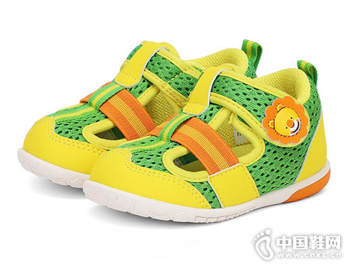 ����ʿͯЬ2018�¿��п���Ь