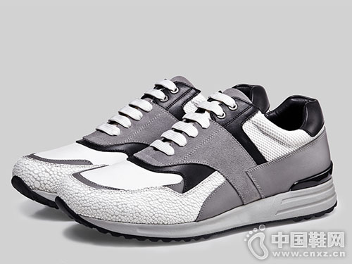 ��¼��Ь2018�¿������˶�Ь