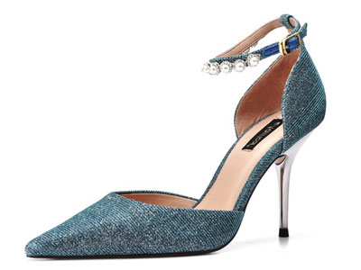 ��˹��ŮЬ2018�¿��пյ�Ь