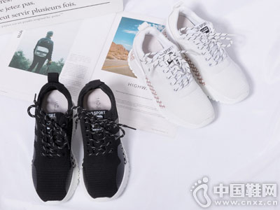 ����ŮЬ2018�¿��˶�Ь