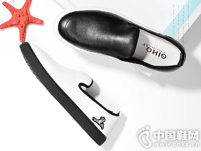 �ܺ�ƤЬ2018�¿���ʿ���а�Ь