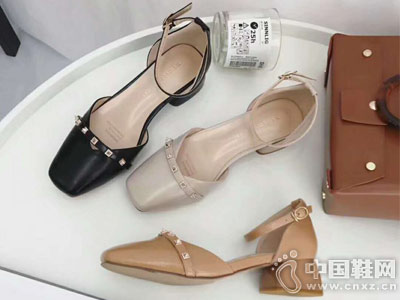 ������ɫŮЬ2018�¿�С�ָ���Ь