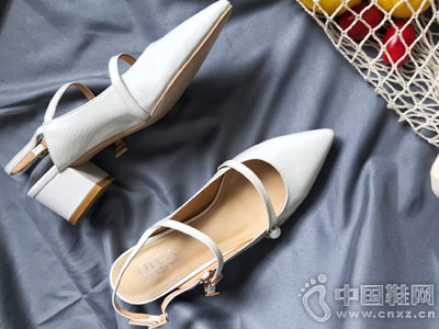 ŷ��ŮЬ2018�¿��յ�Ь