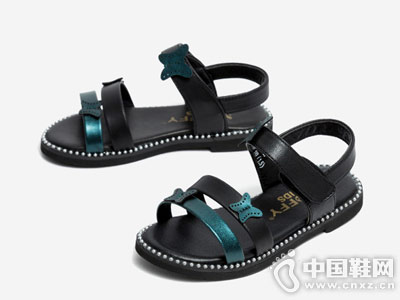 ˹�ɷ�ͯЬ2018�¿���Ь