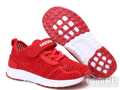 ����ͯЬ2018�¿��ο��˶�Ь