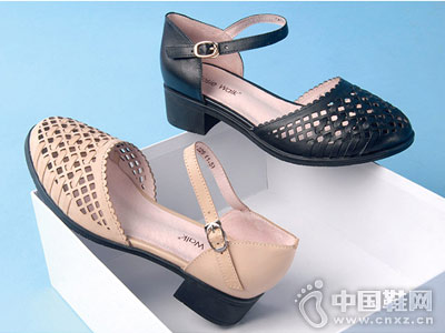 ��˹��ŮЬ2018�¿��ο���Ƥ��Ь