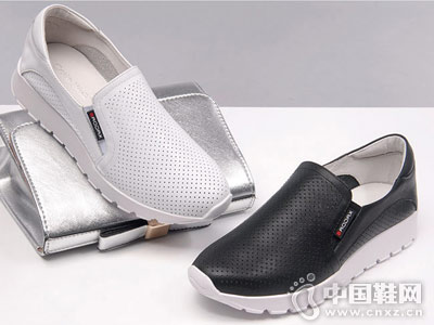 ��˹��ŮЬ2018�¿��׵�Ь