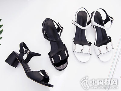 ������ŮЬ2018�¿�С�ָ���Ь