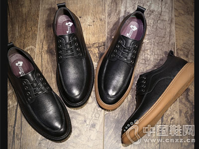 ˹�׶���Ь2018�¿�����Ь