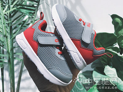 ������ͯЬ2018�¿��˶�Ь