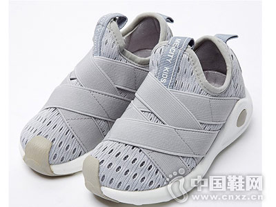 ��ϲ��ͯЬ2018�¿�ͯ�˶�Ь