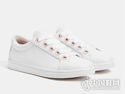 ���ʿ�(Bershka)2018�¿�С��Ь