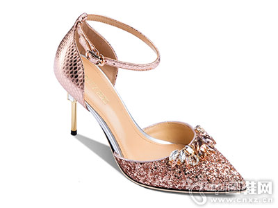 ��ͷ��ЬŮ2018�ļ��¿��Ըк�����