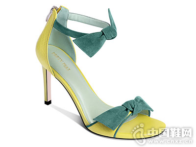 ��������2018�ļ��¿���Ƥһ�ֿ۸߸�Ь