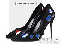 ������Ʒ2018�¿��ļ���ɫ�߸�Ь